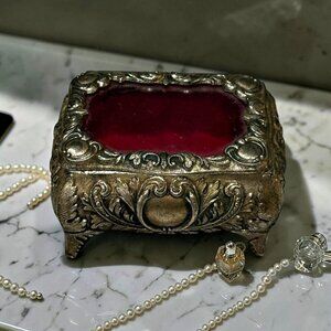 VTG Rococo Footed Metal Ornate Raised Scrolling Leaves Trinket Box Red Velvet